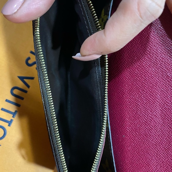 LV Emili Wallet